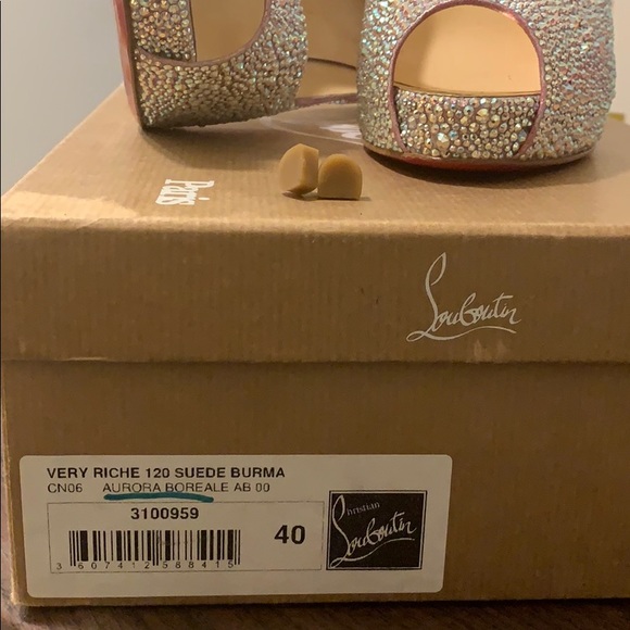 ***Christian Loubitins RED BOTTOMS*** - Picture 4 of 4